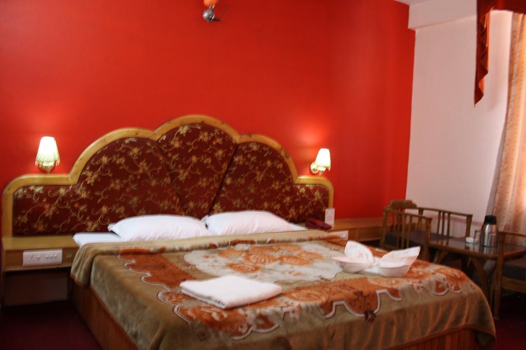 Hotel Ocean Blue Manali Luaran gambar