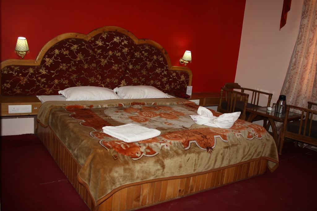 Hotel Ocean Blue Manali Luaran gambar